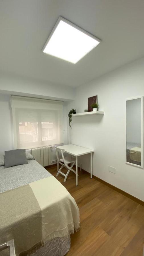 Piso Nuevo Bien Situado En Santander Apartment Екстериор снимка